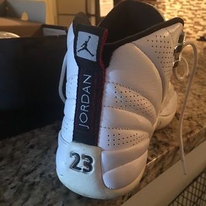 Air Jordan Retro 12 - boys 5.5